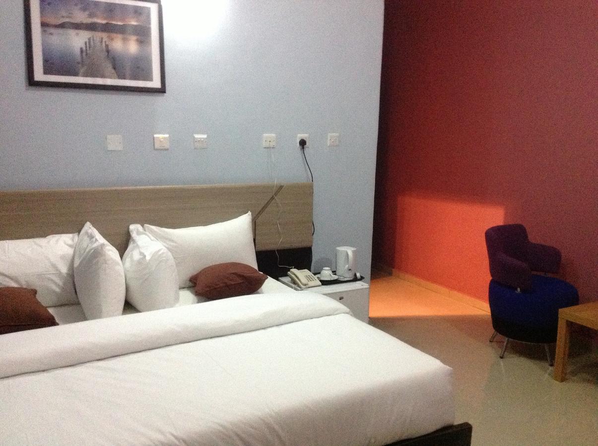 Toprate Luxury Hotel Owerri Quarto foto